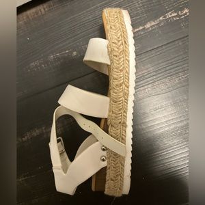 Kids sandle size 3.5